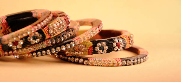 The Orrale Round Bangle